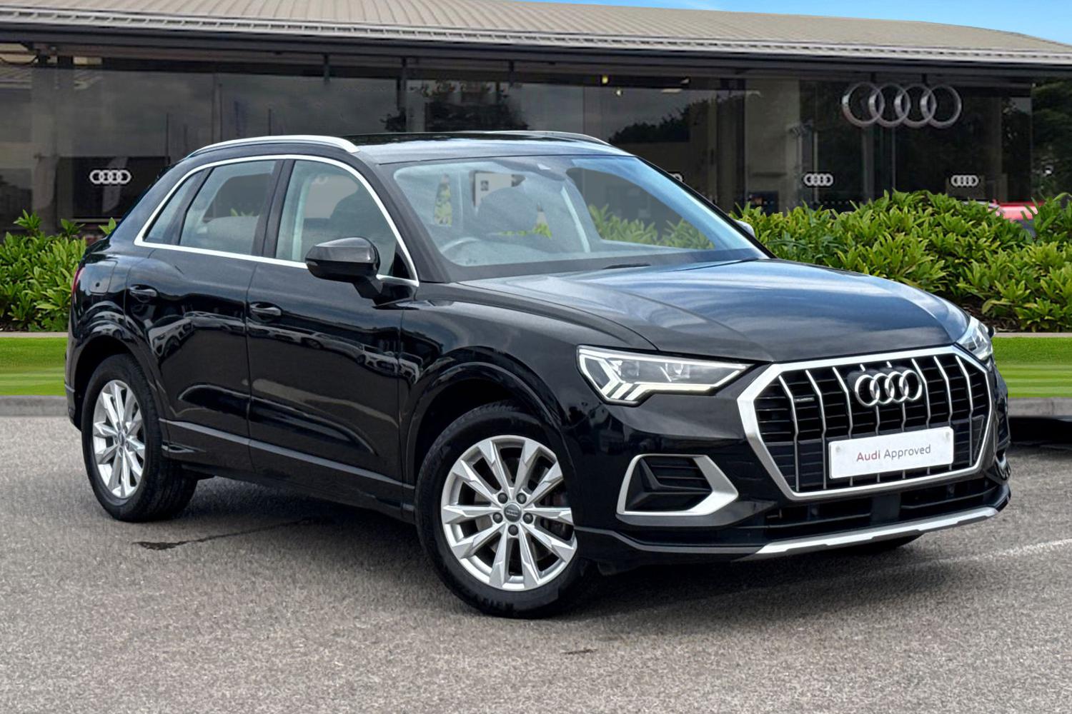 Main listing image - Audi Q3