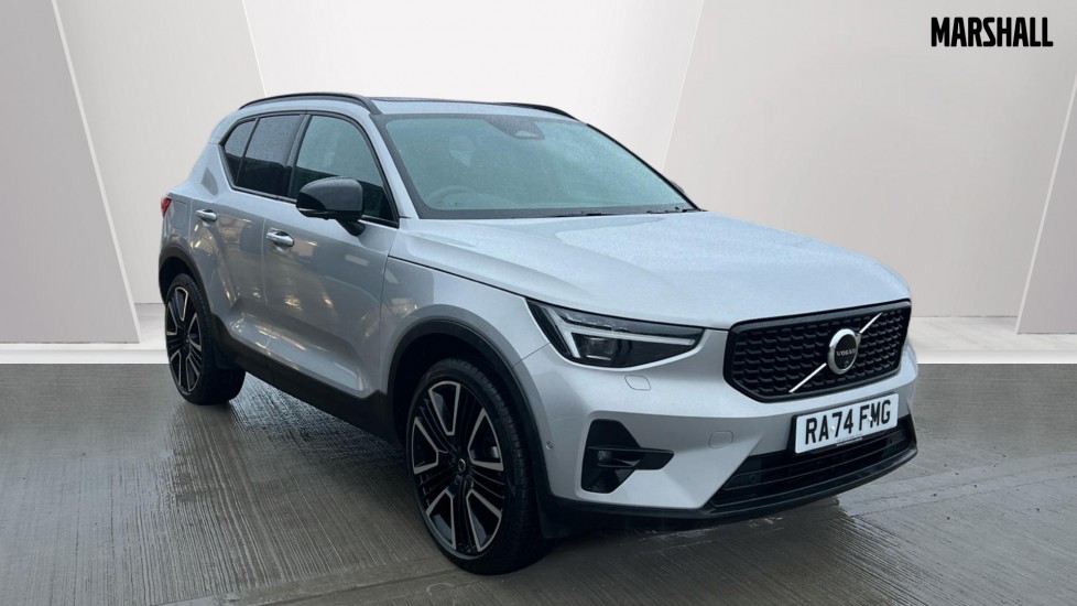 Main listing image - Volvo XC40