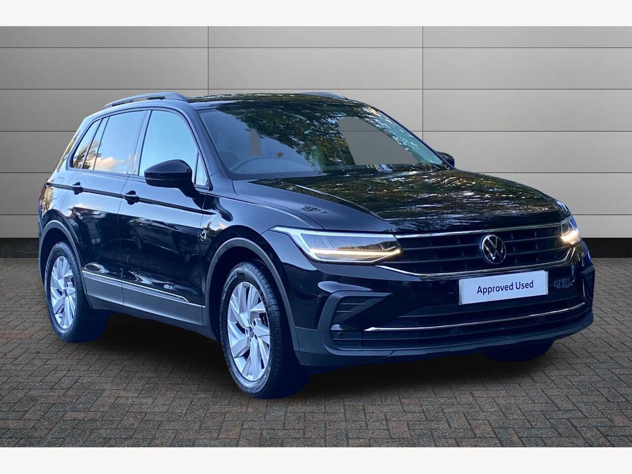 Main listing image - Volkswagen Tiguan