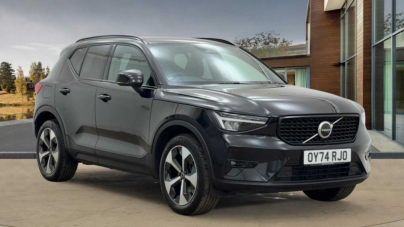 Main listing image - Volvo XC40