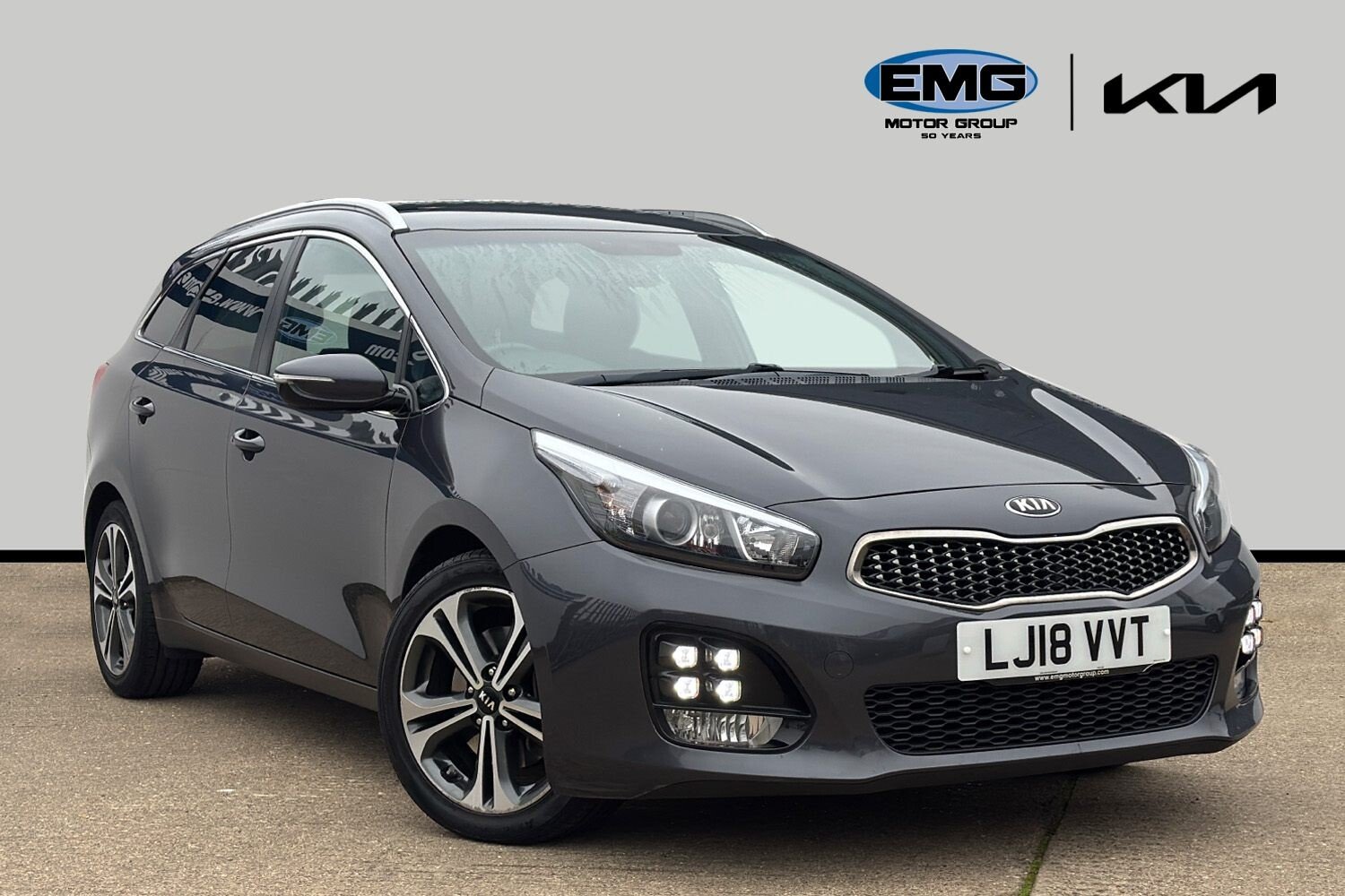 Main listing image - Kia Ceed SW