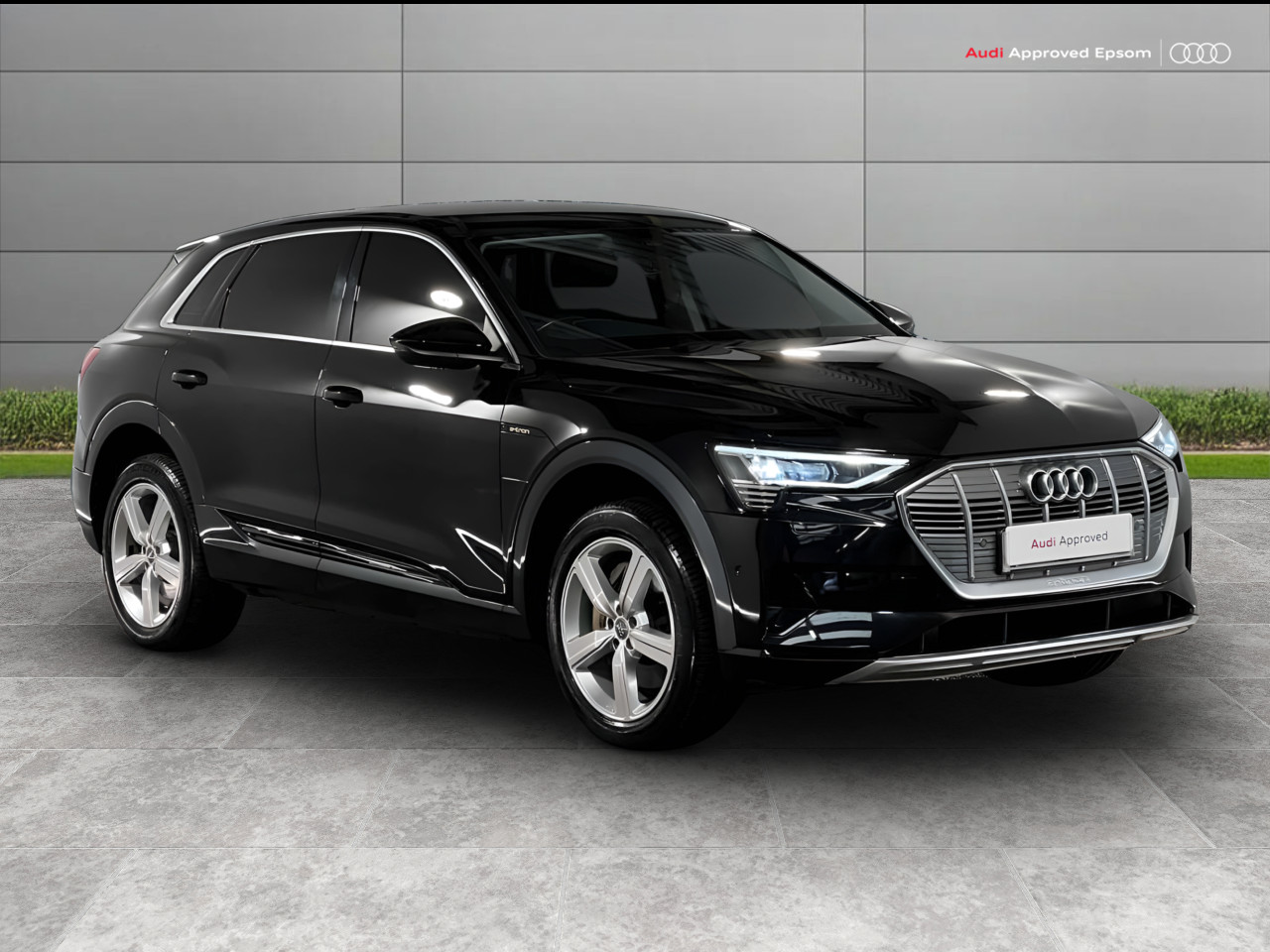 Main listing image - Audi e-tron