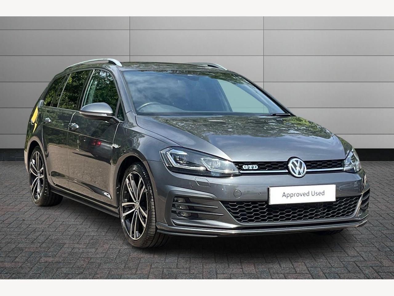 Main listing image - Volkswagen Golf Estate