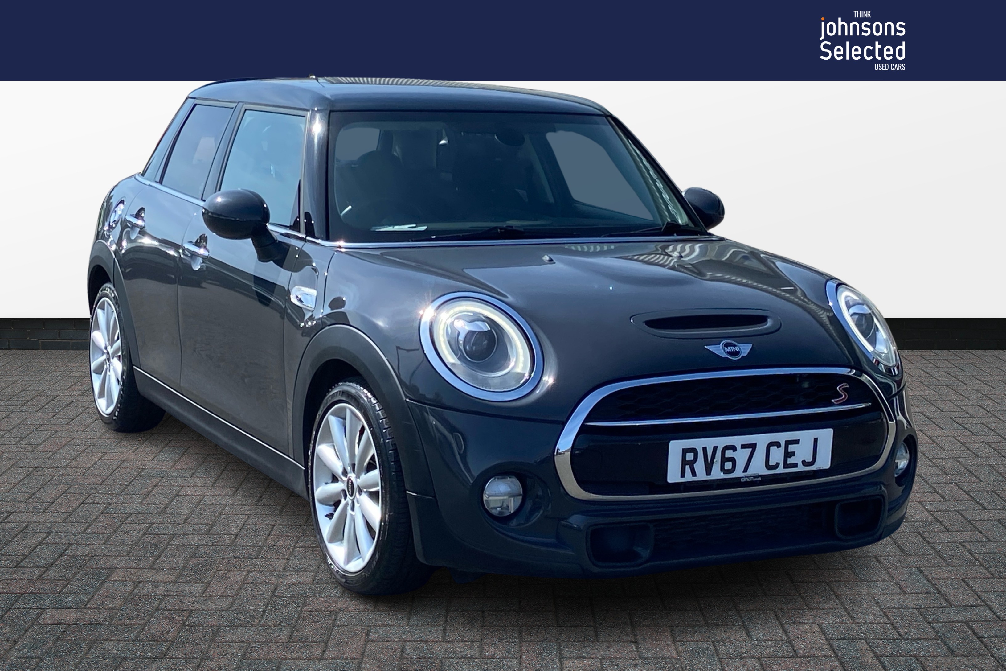 Main listing image - MINI Hatchback 5dr