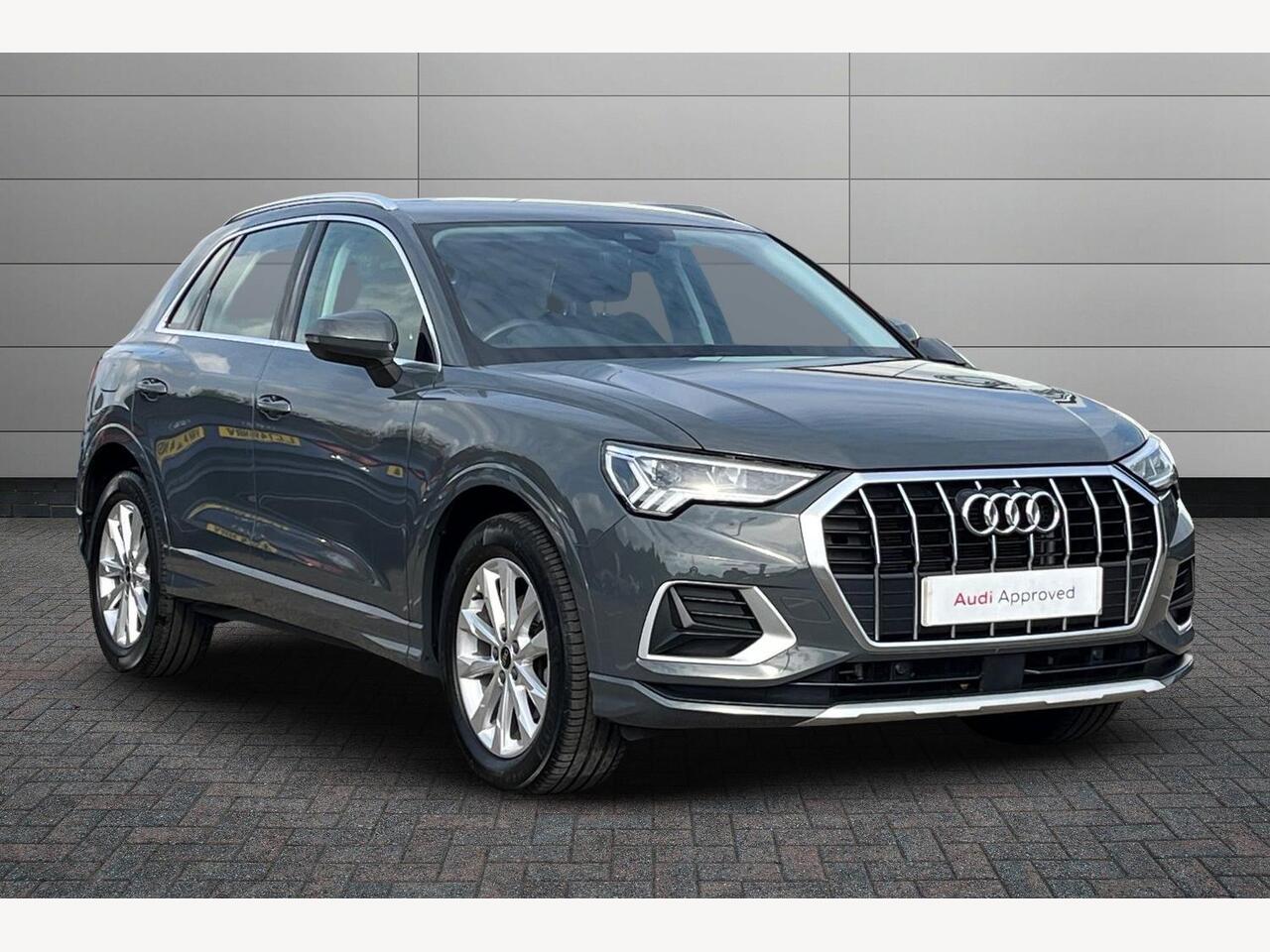 Main listing image - Audi Q3