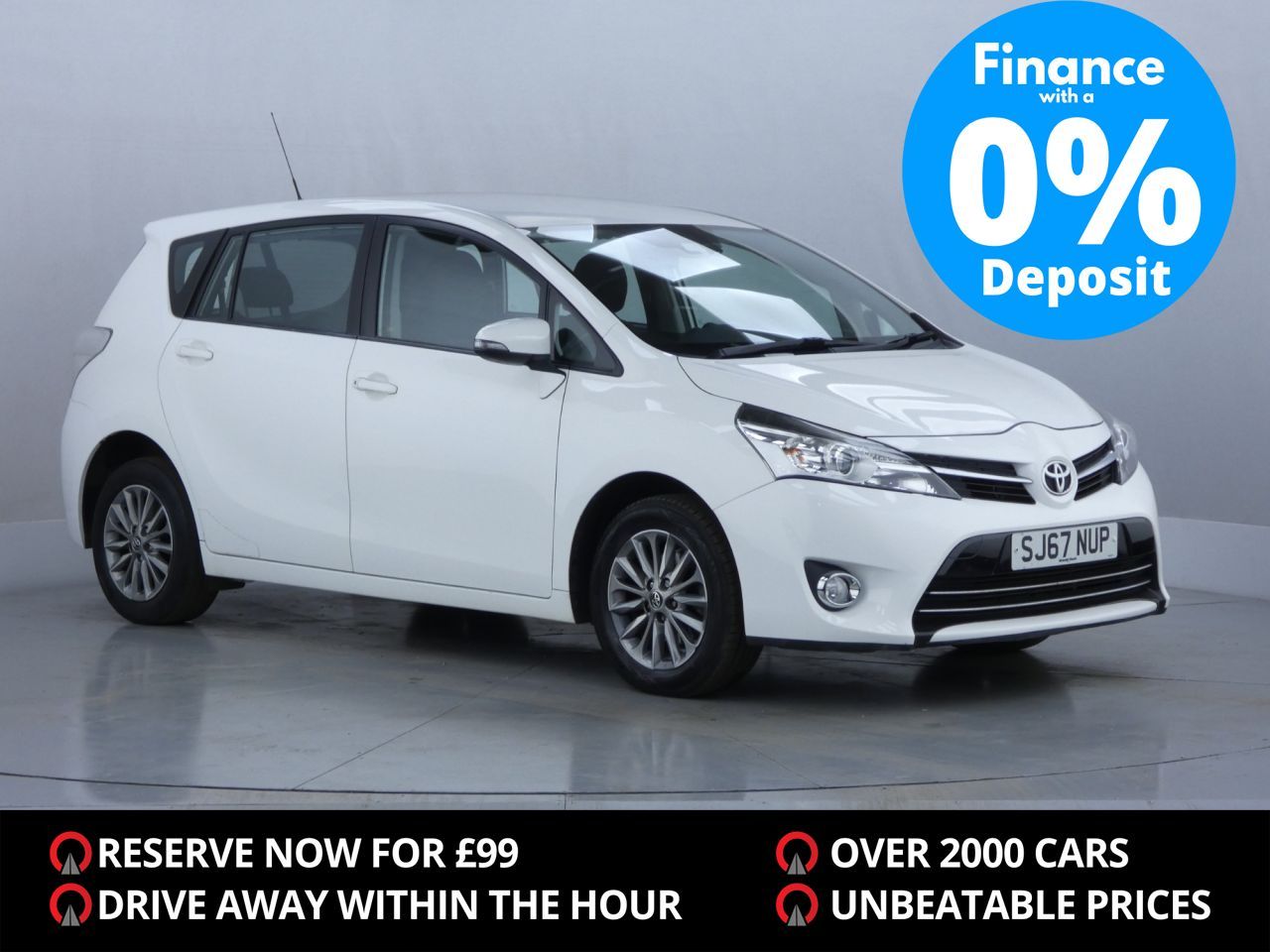 Main listing image - Toyota Verso