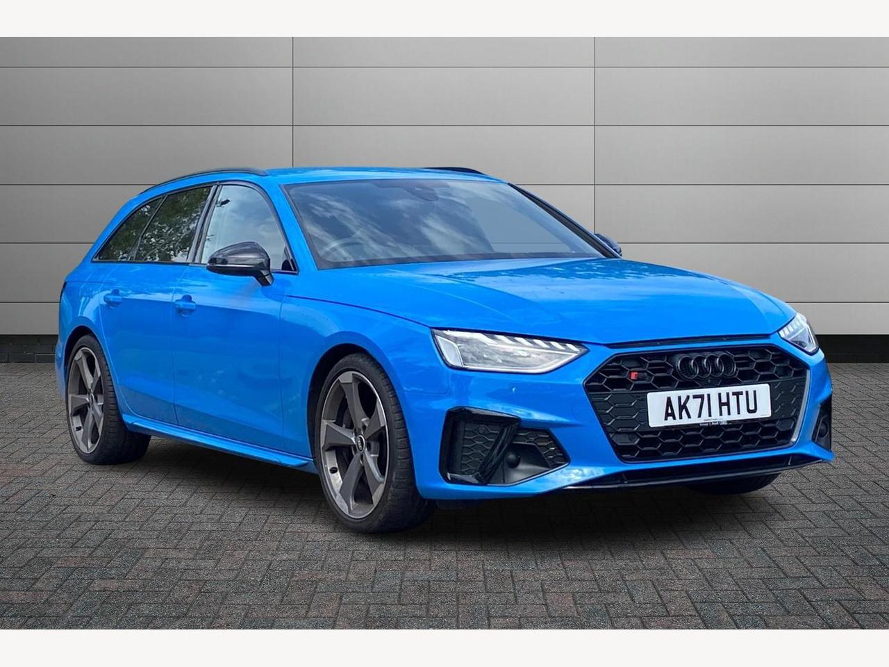 Main listing image - Audi S4