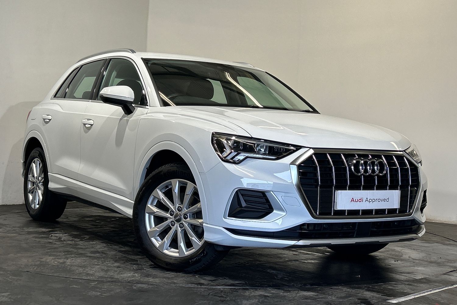 Main listing image - Audi Q3