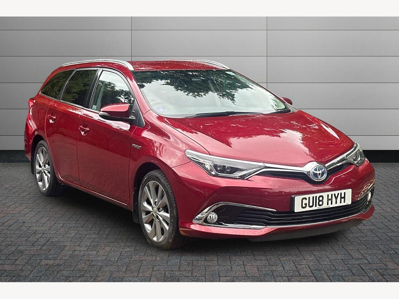 Main listing image - Toyota Auris Touring Sport