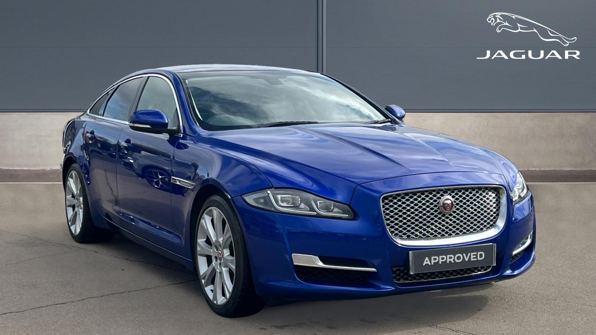 Main listing image - Jaguar XJ