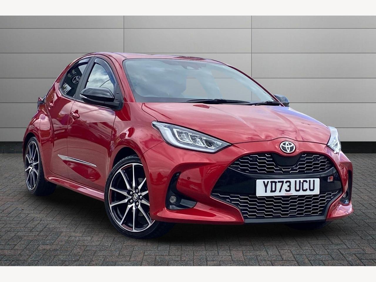 Main listing image - Toyota Yaris