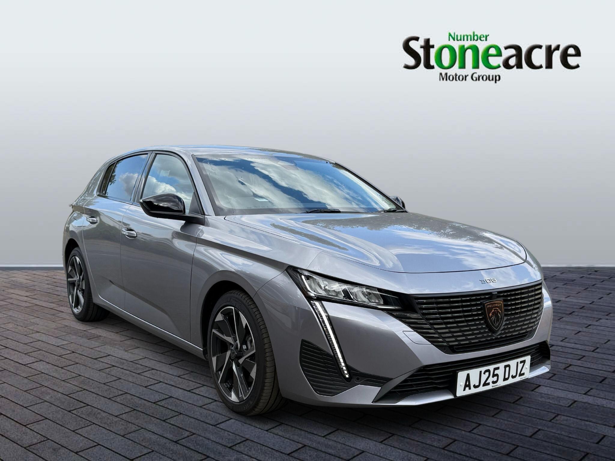 Main listing image - Peugeot 308