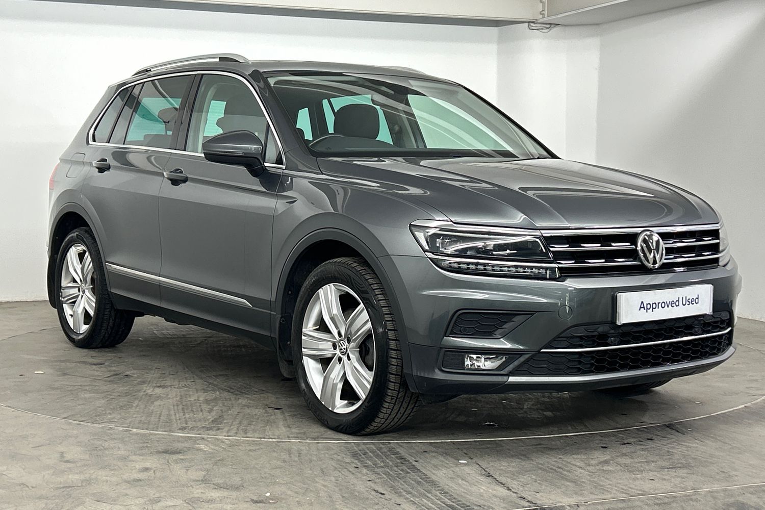 Main listing image - Volkswagen Tiguan