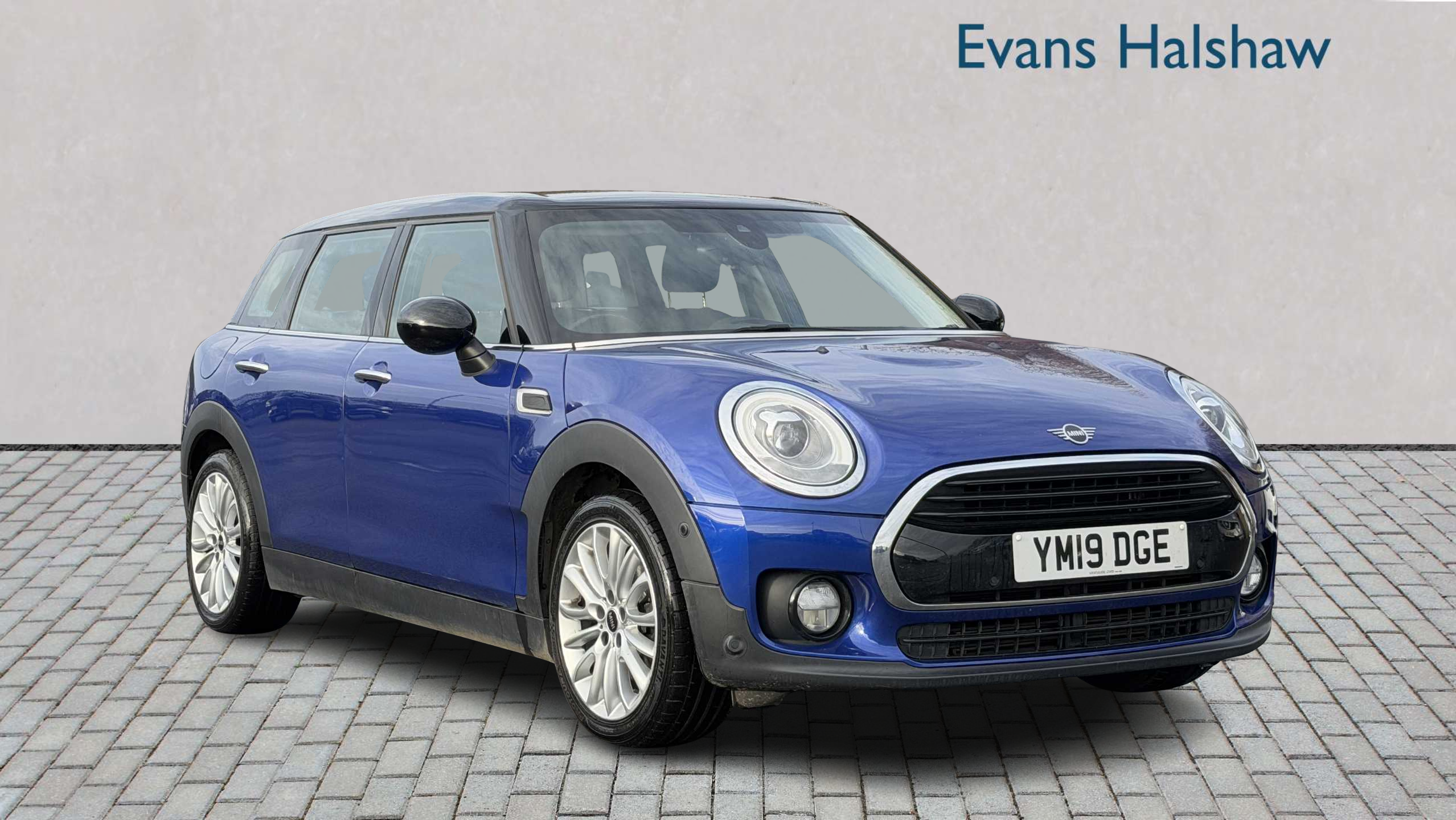 Main listing image - MINI Clubman