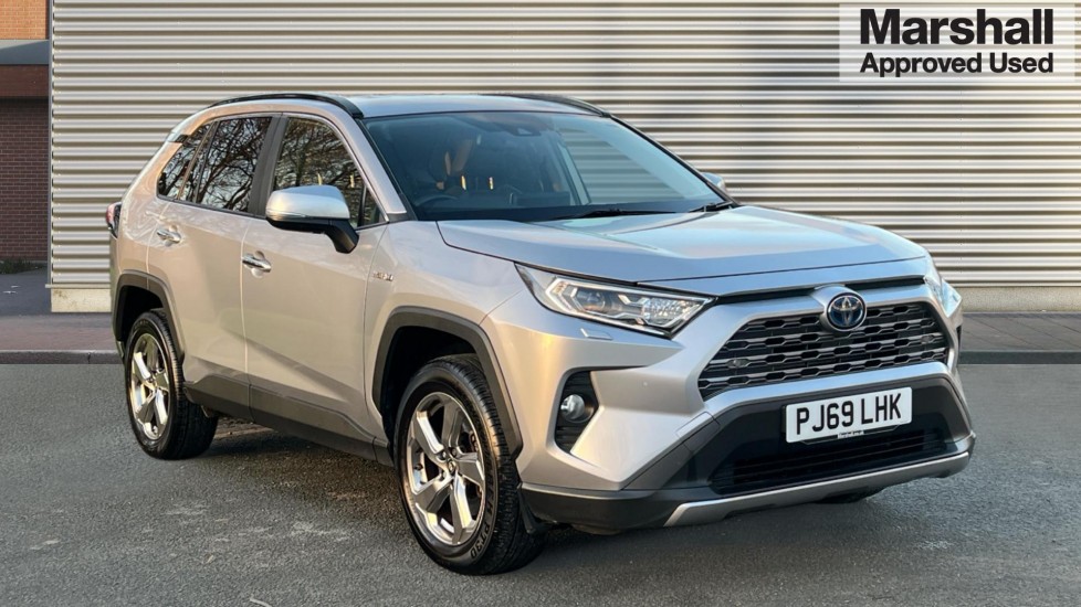 Main listing image - Toyota RAV4