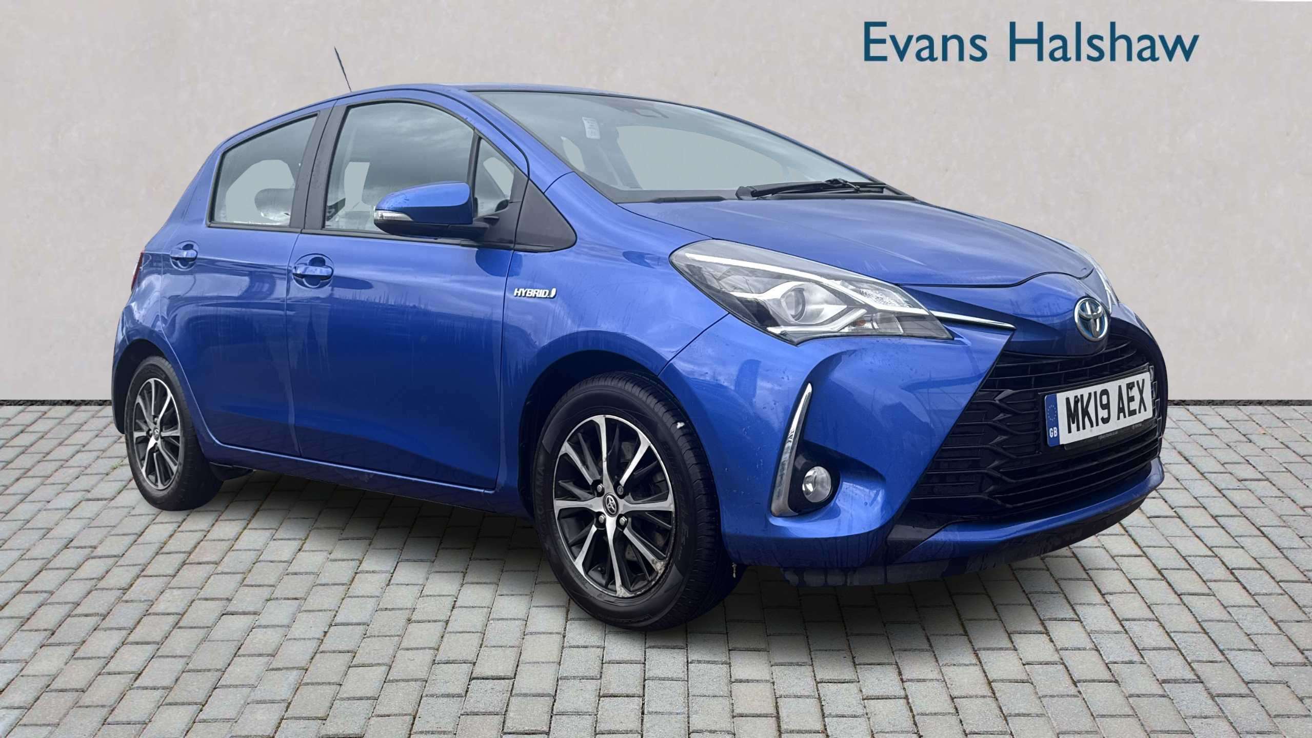 Main listing image - Toyota Yaris