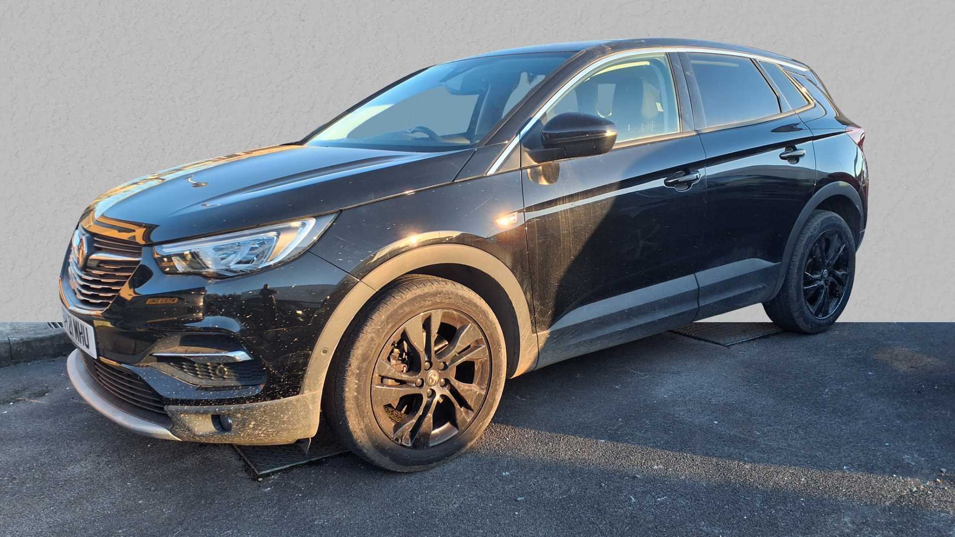 Main listing image - Vauxhall Grandland X