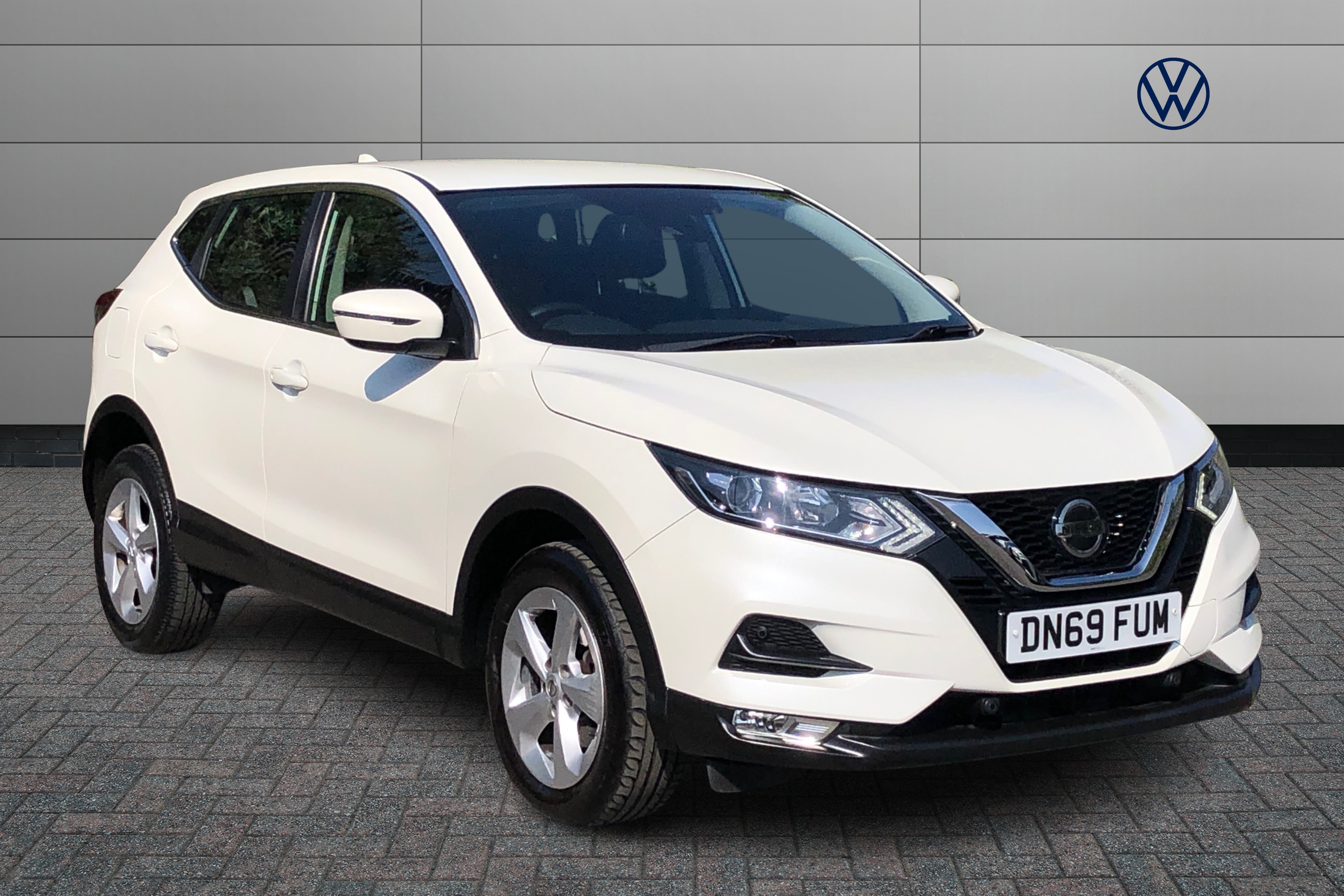 Main listing image - Nissan Qashqai