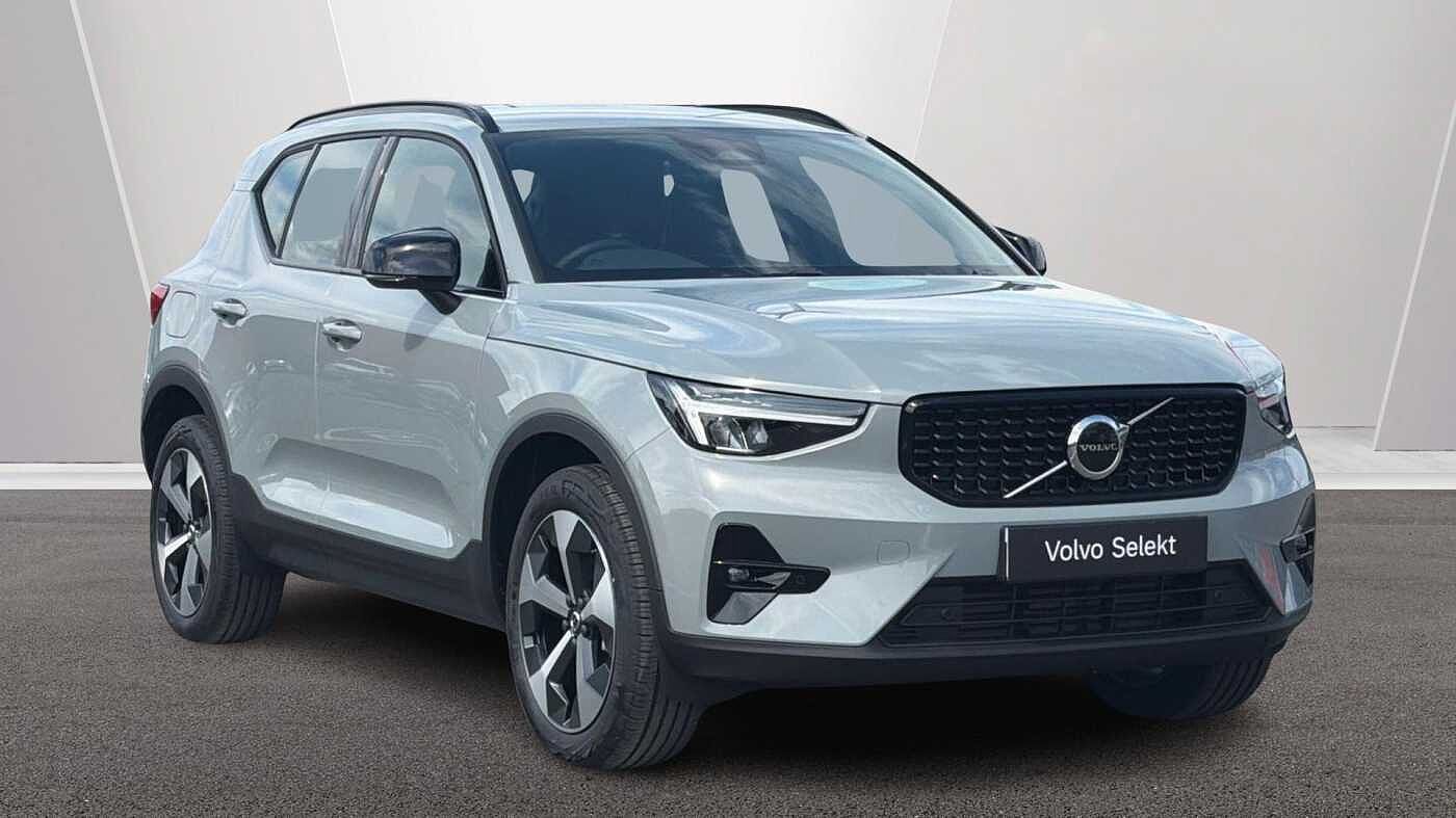 Main listing image - Volvo XC40