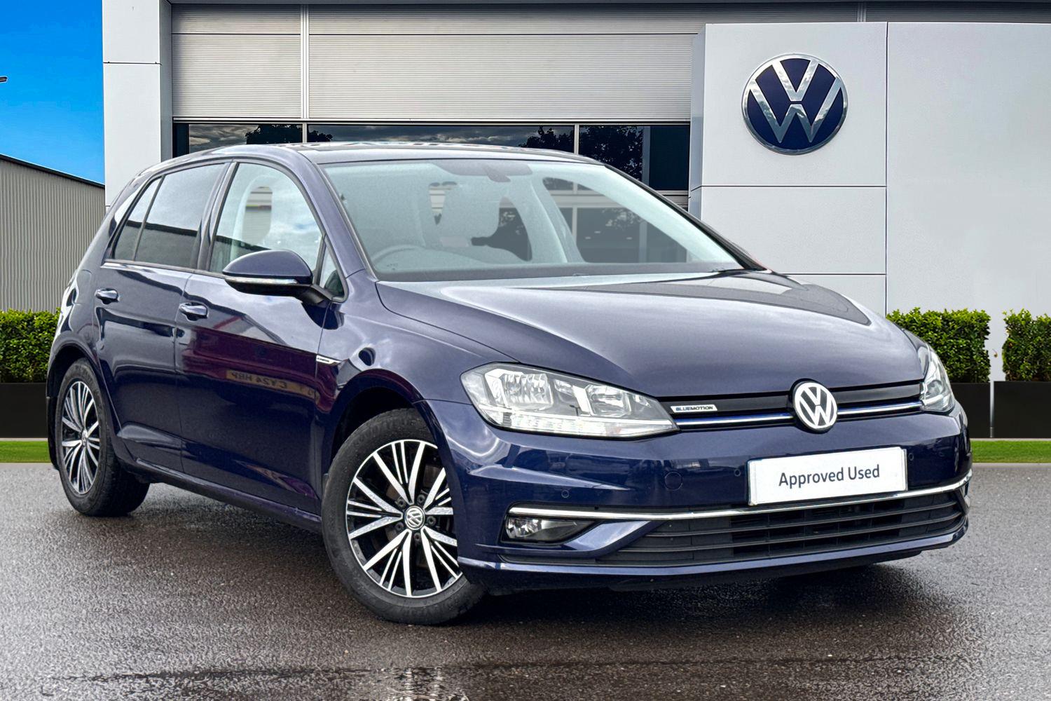 Main listing image - Volkswagen Golf