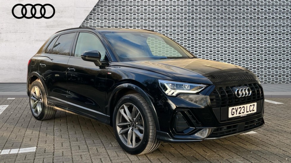Main listing image - Audi Q3