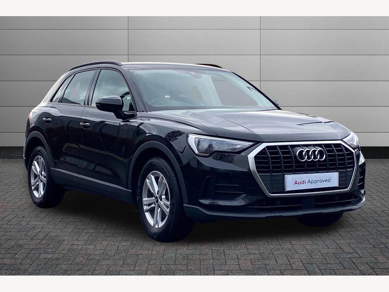 Main listing image - Audi Q3