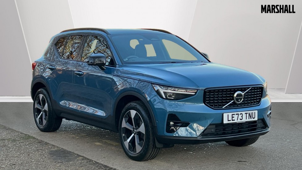 Main listing image - Volvo XC40