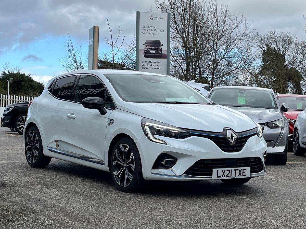 Main listing image - Renault Clio