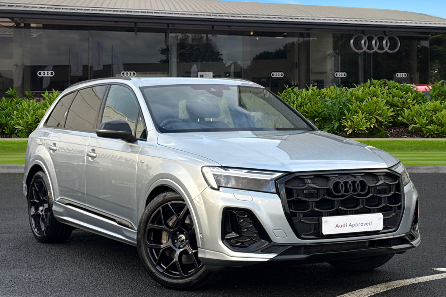 Main listing image - Audi Q7