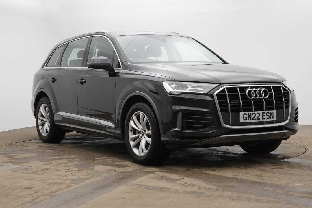 Main listing image - Audi Q7