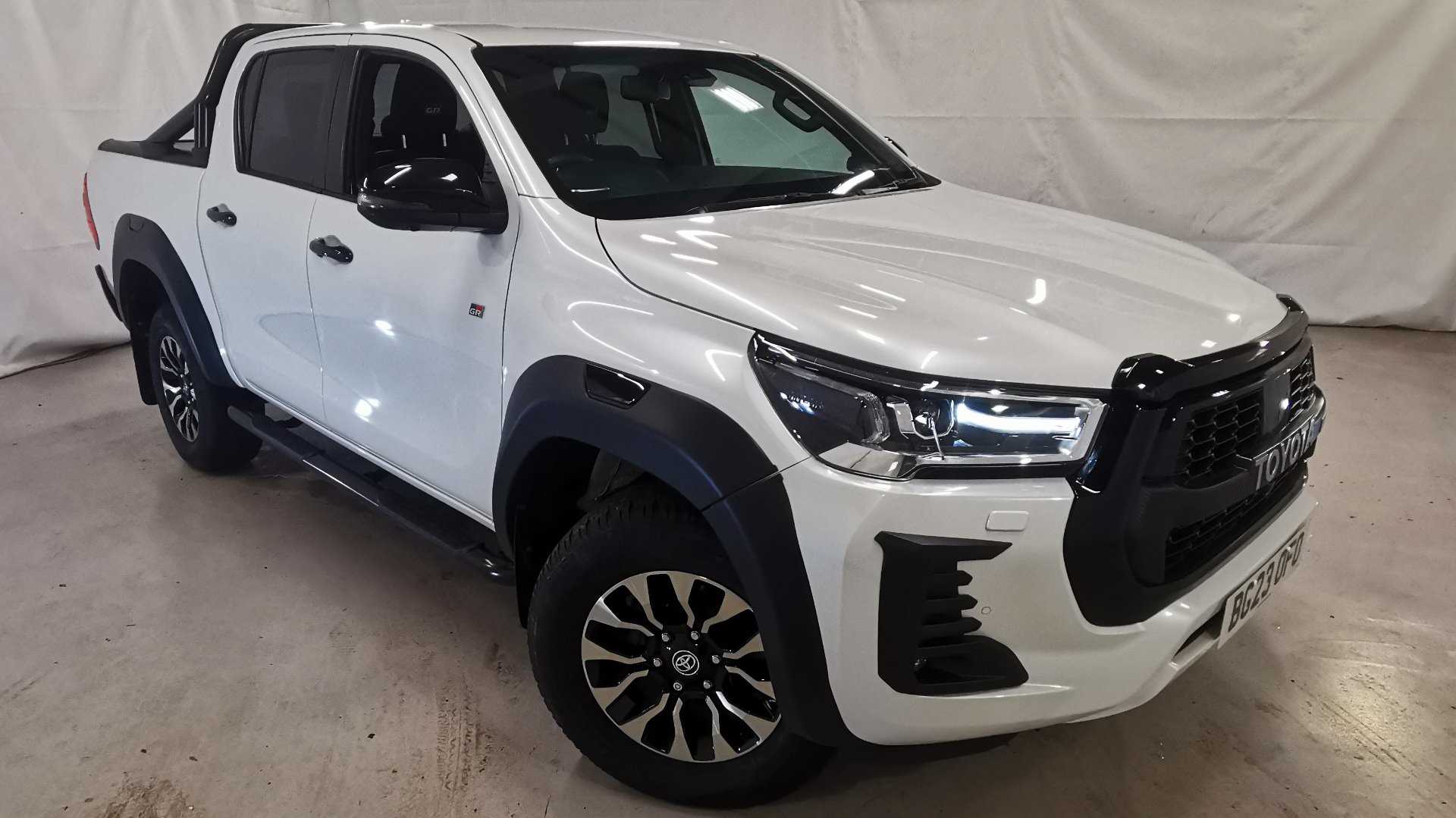 Main listing image - Toyota Hilux