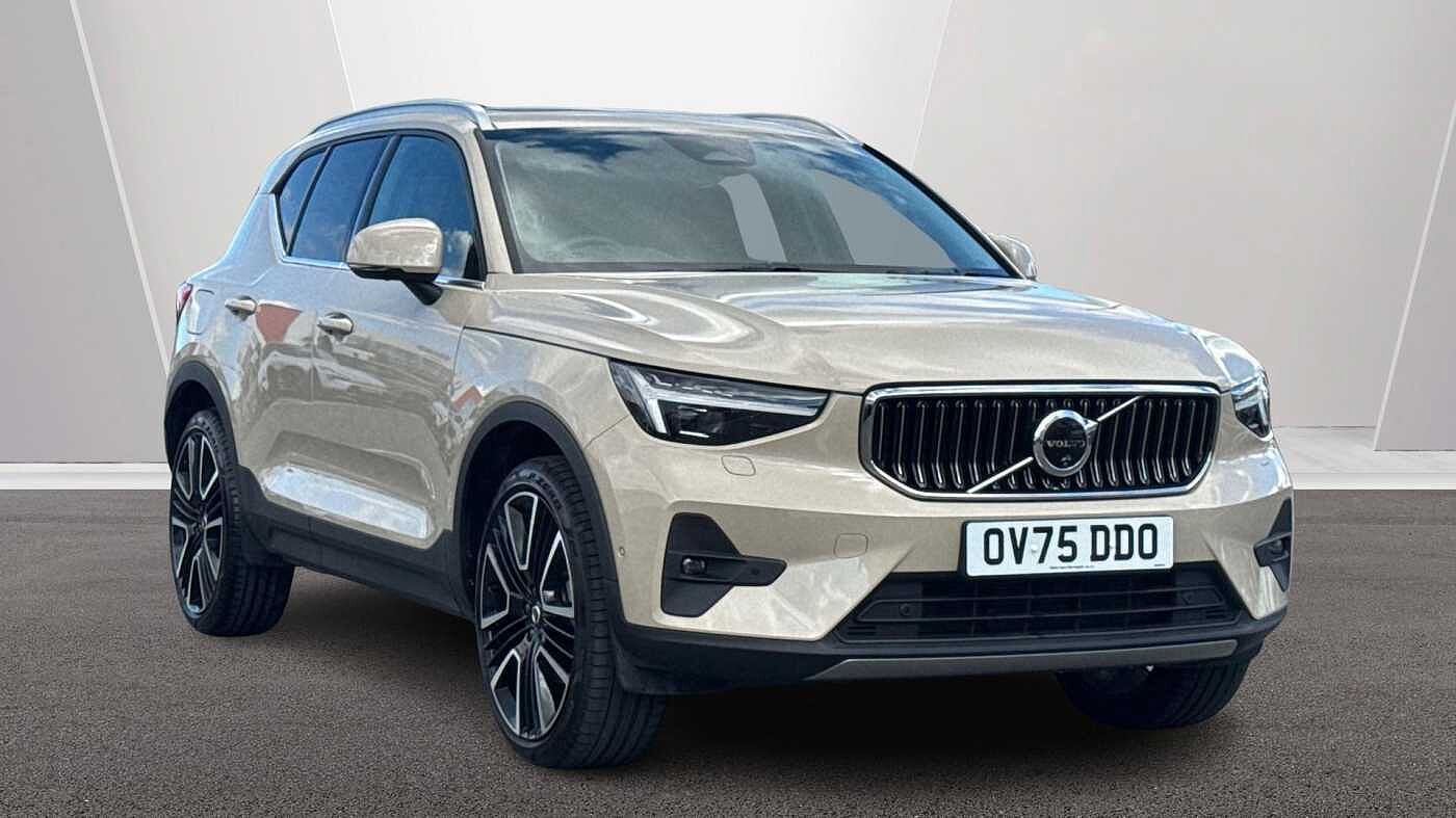 Main listing image - Volvo XC40
