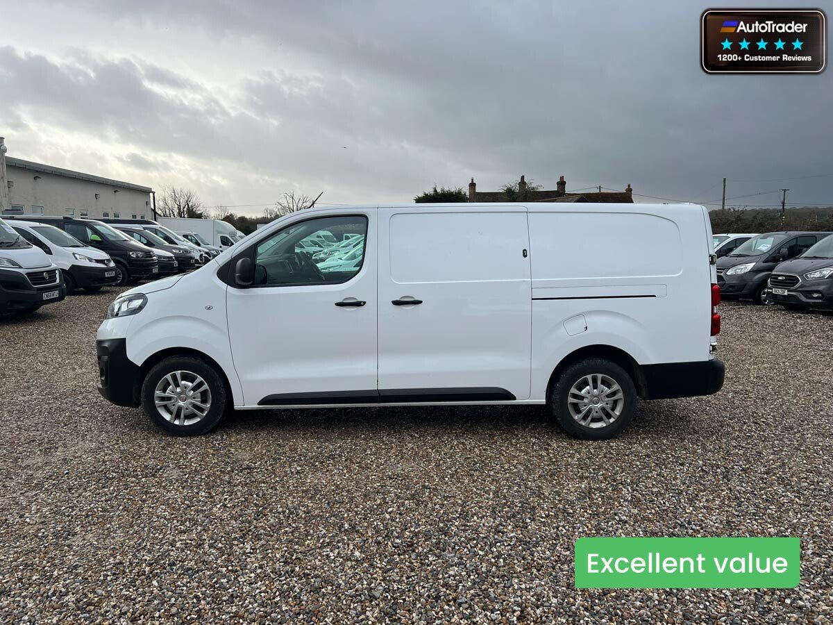 Main listing image - Vauxhall Vivaro