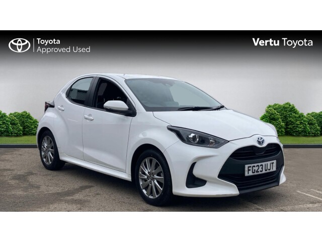 Main listing image - Toyota Yaris