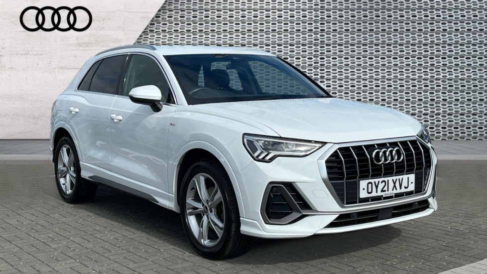 Main listing image - Audi Q3