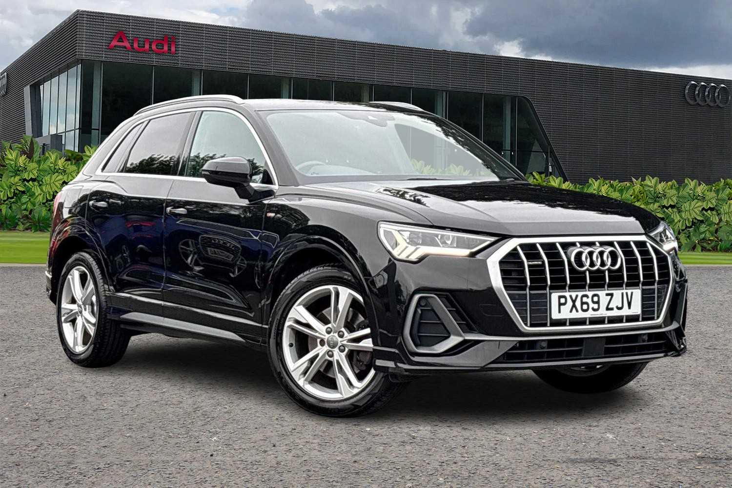 Main listing image - Audi Q3