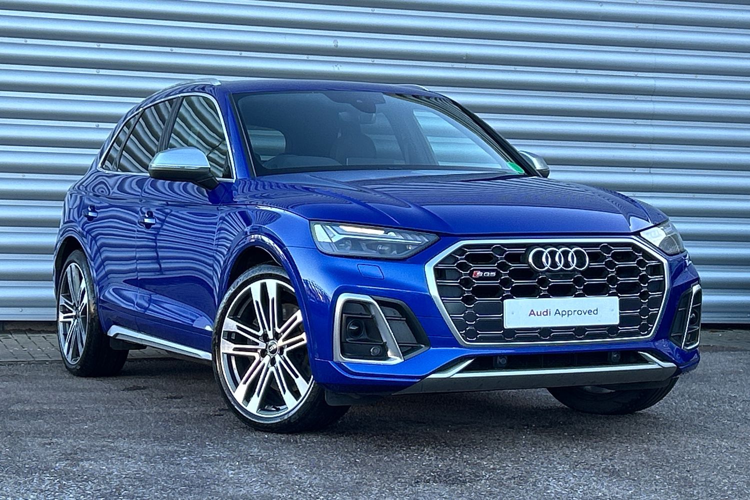 Main listing image - Audi SQ5