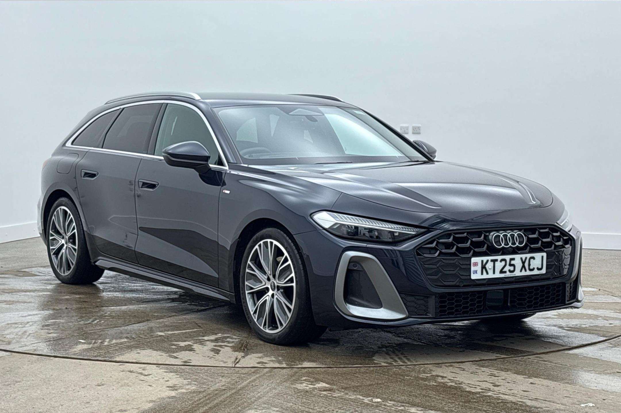 Main listing image - Audi A5