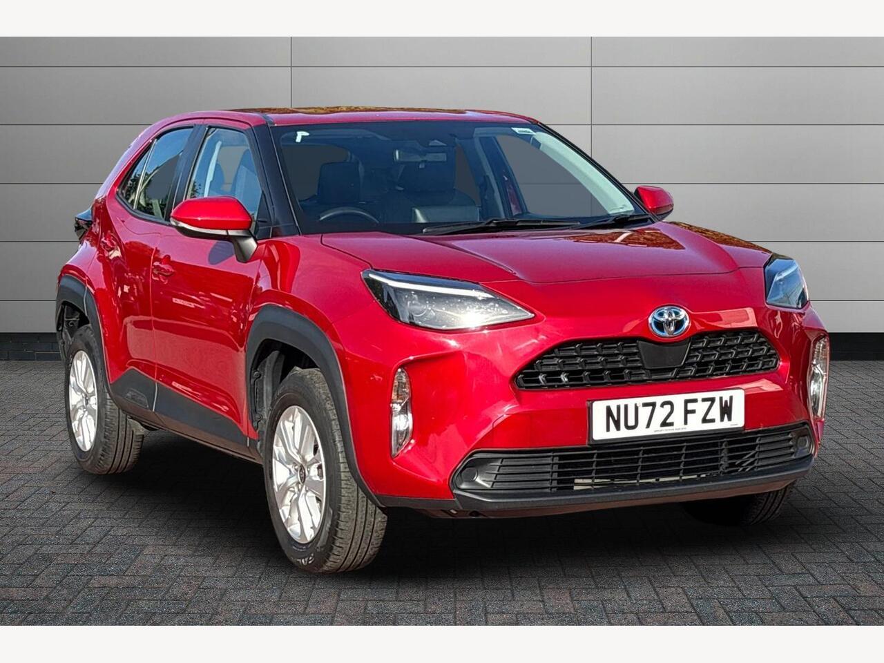 Main listing image - Toyota Yaris Cross