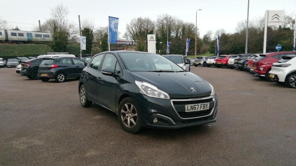 Main listing image - Peugeot 208