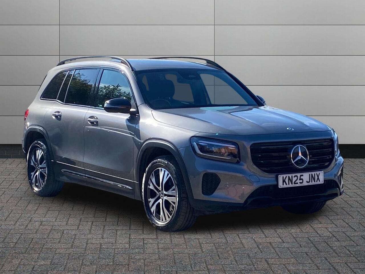 Main listing image - Mercedes-Benz GLB