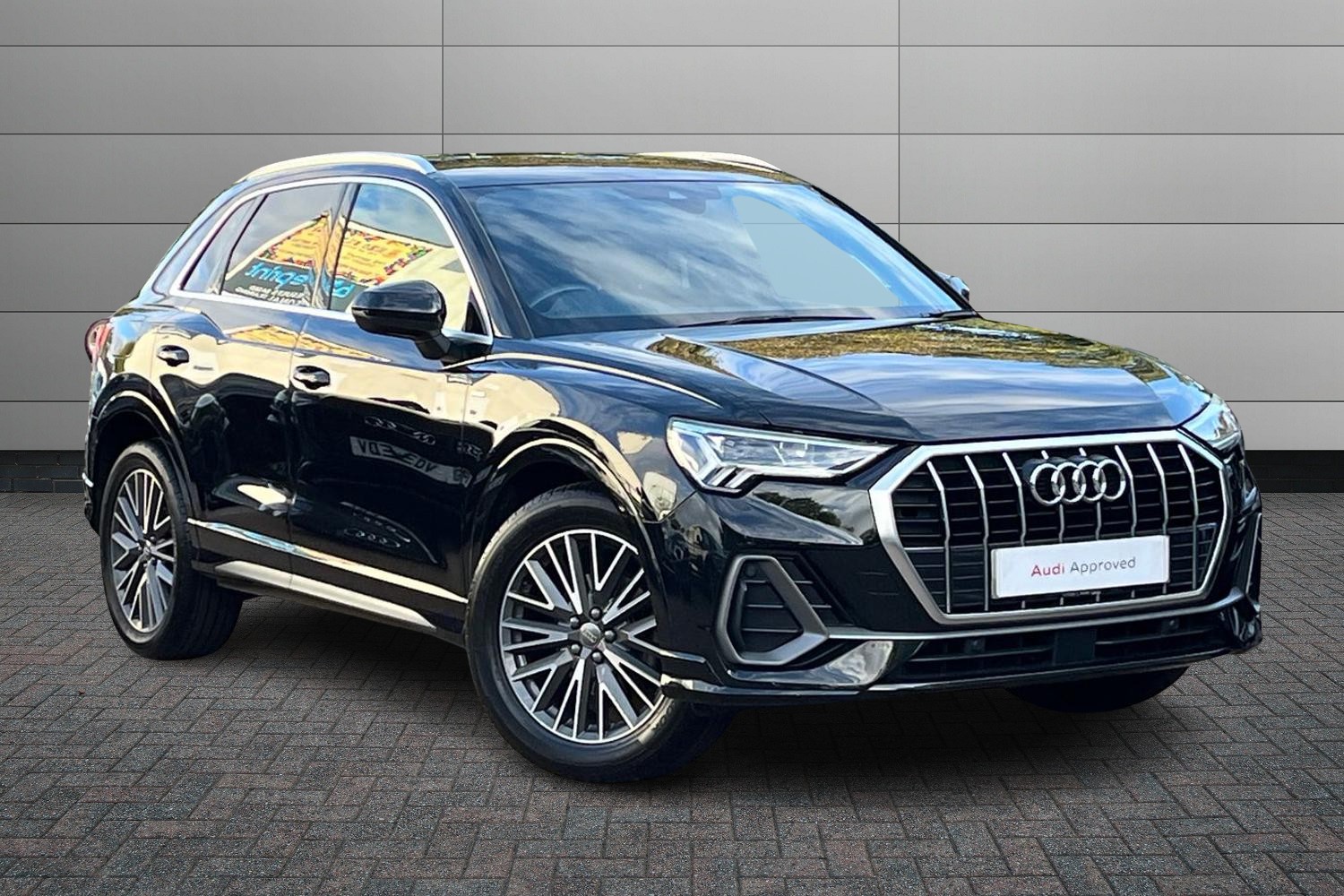 Main listing image - Audi Q3