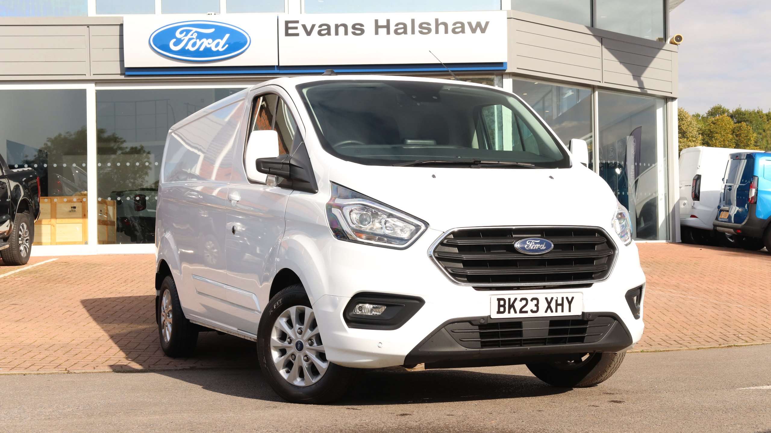 Main listing image - Ford Transit Custom