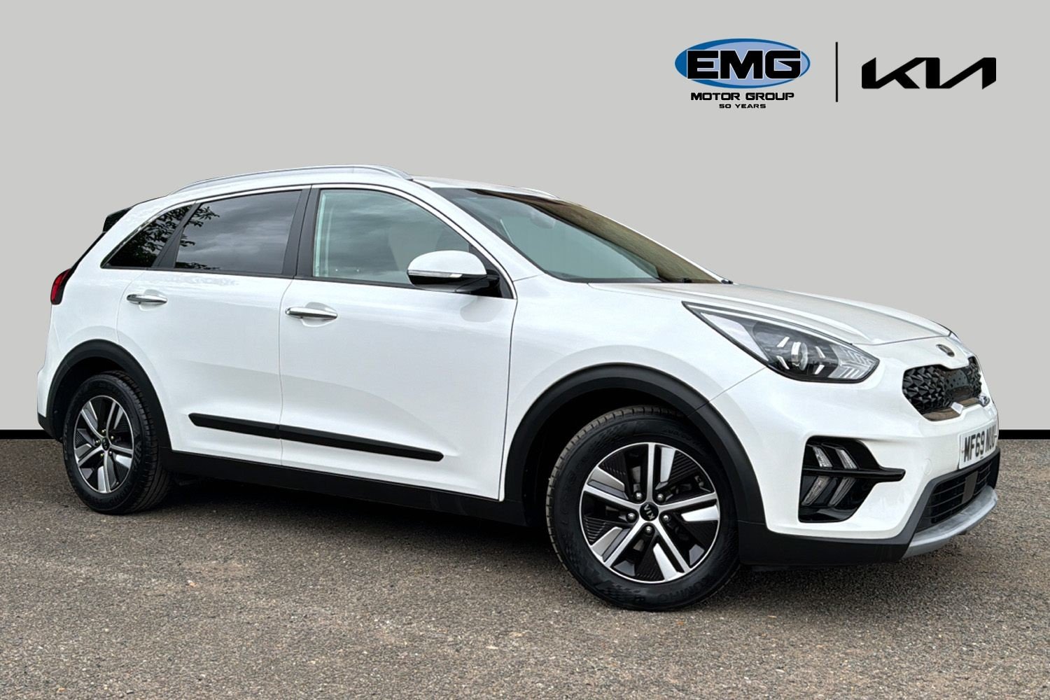 Main listing image - Kia Niro