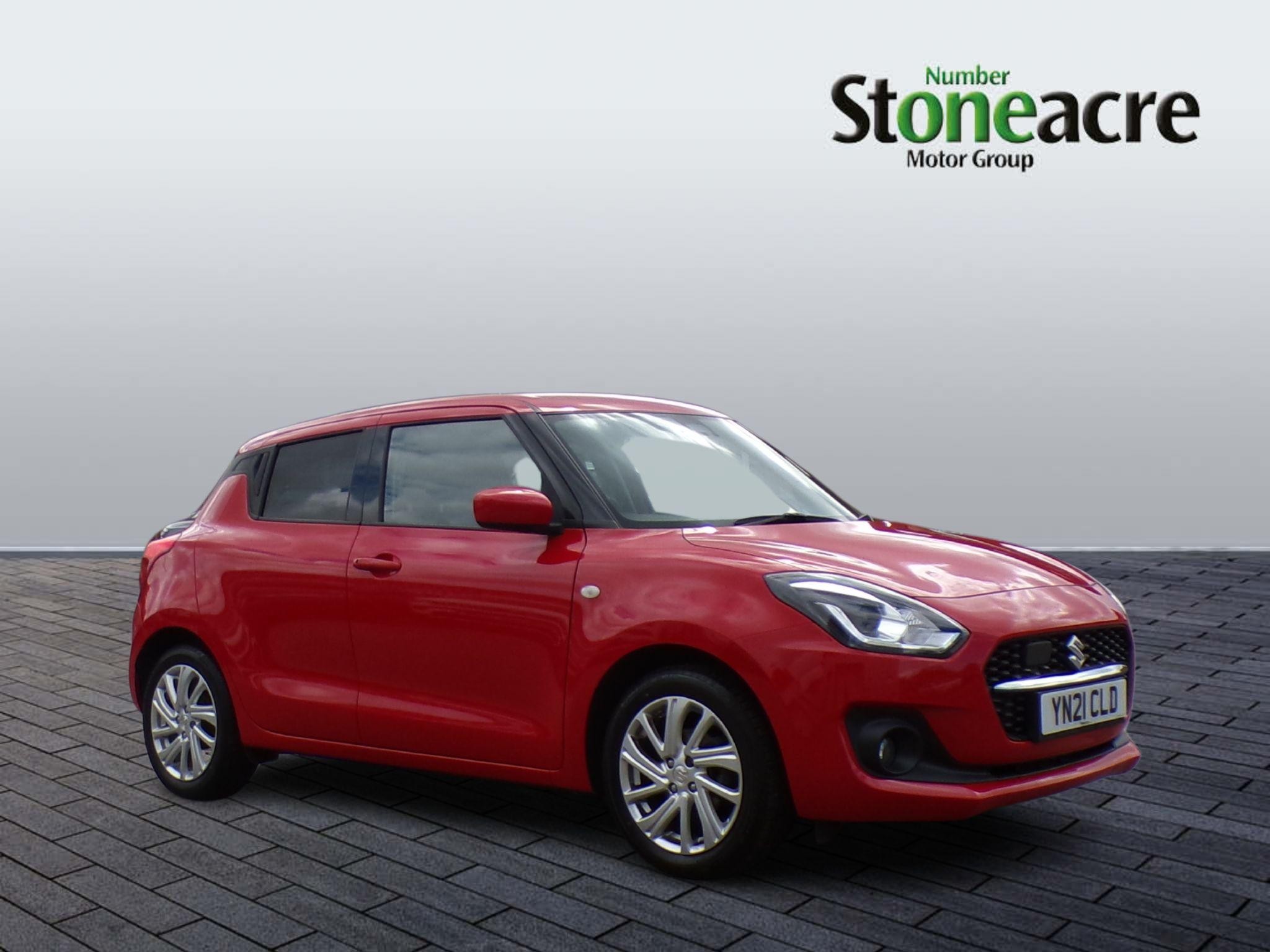 Main listing image - Suzuki Swift