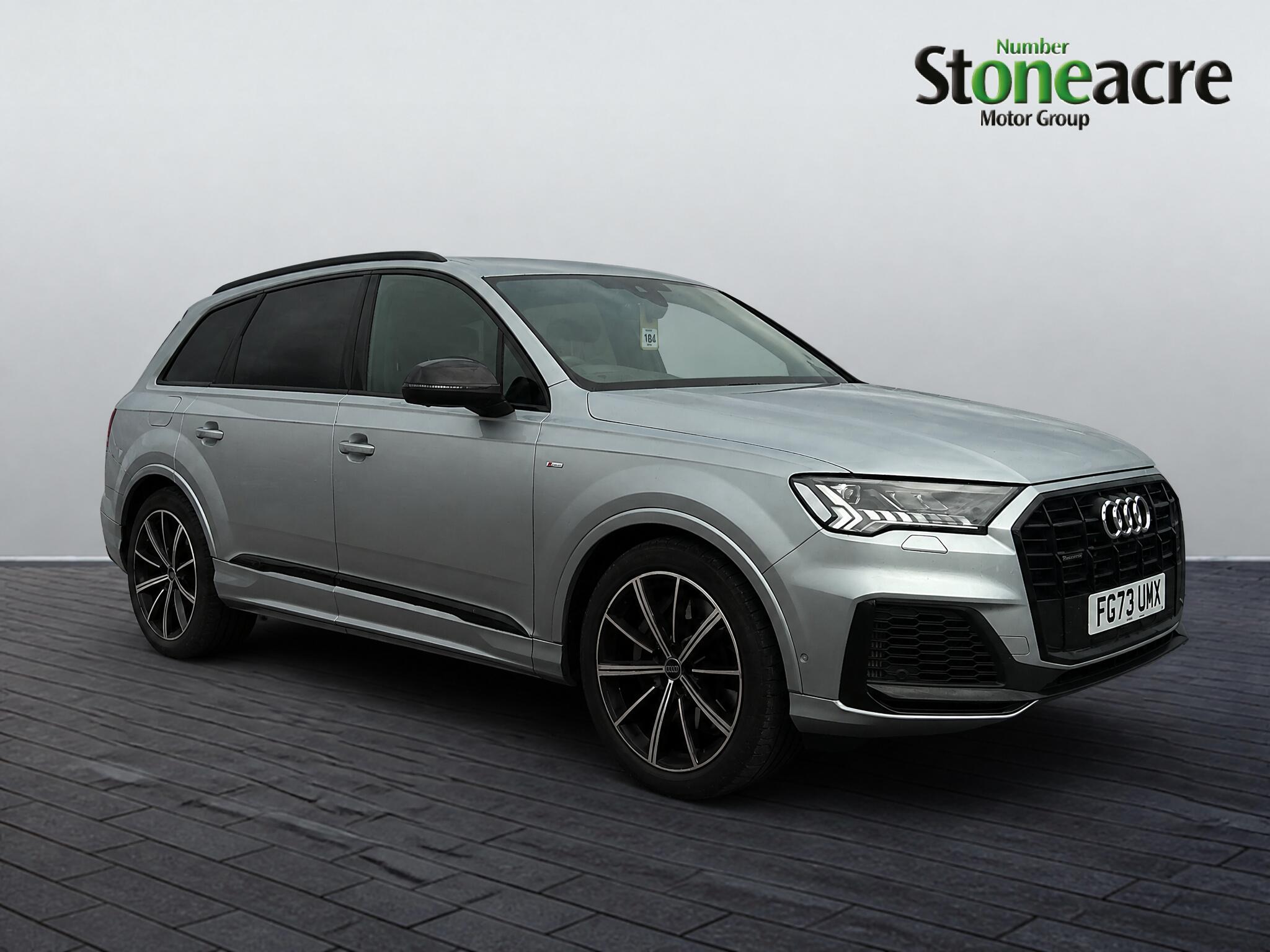 Main listing image - Audi Q7