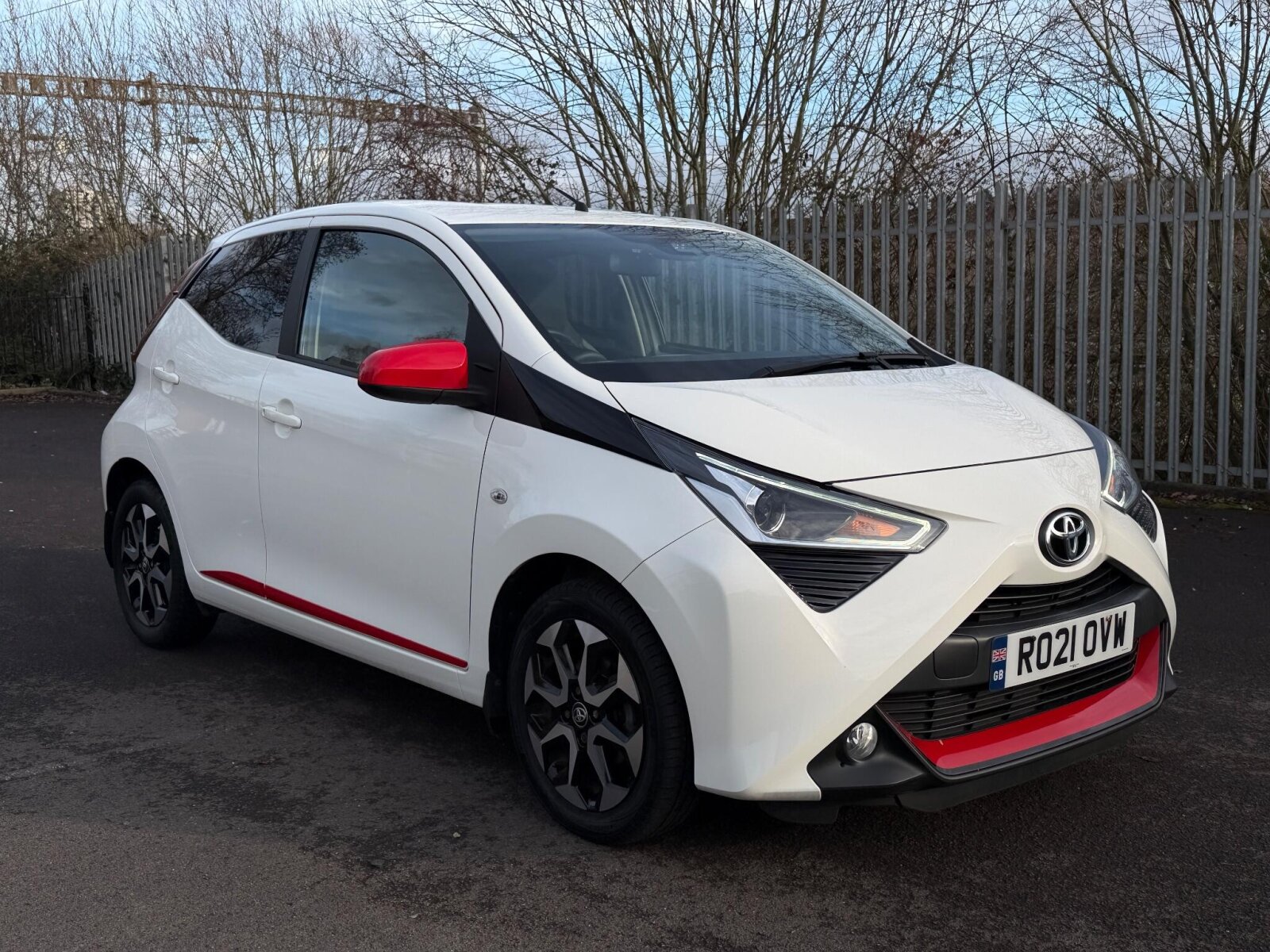Main listing image - Toyota Aygo