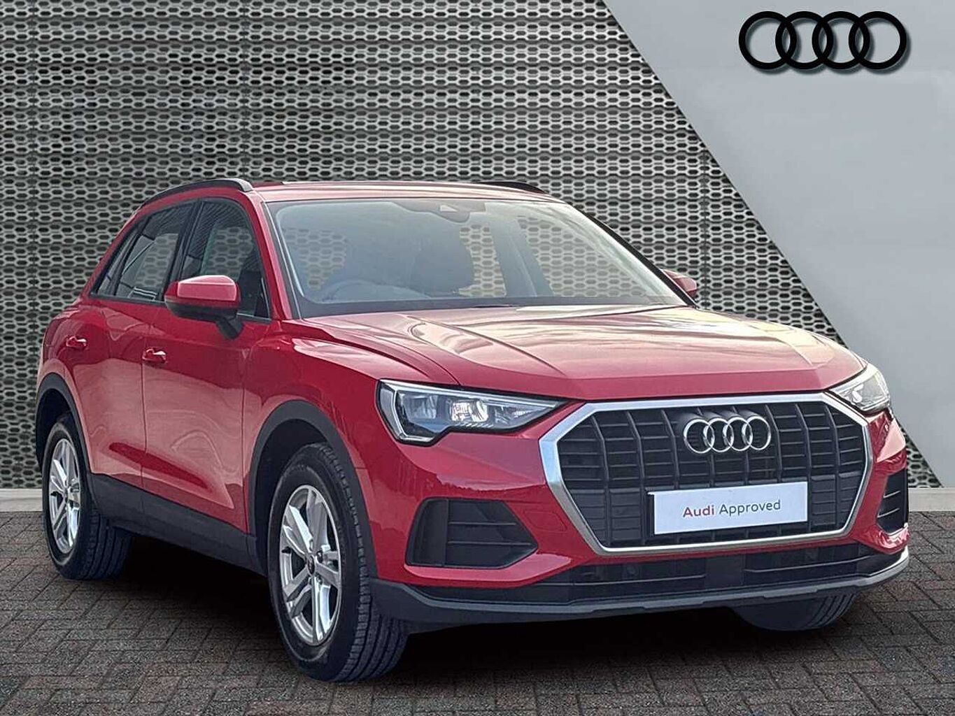 Main listing image - Audi Q3