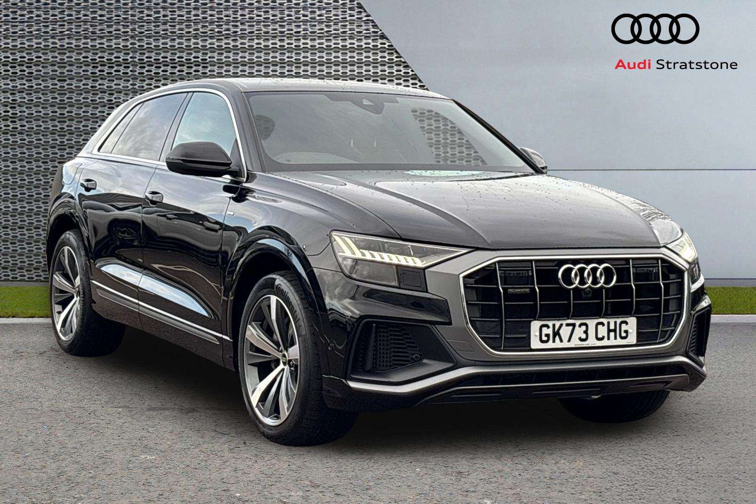 Main listing image - Audi Q8