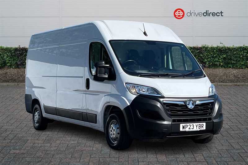 Main listing image - Vauxhall Movano
